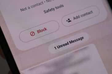 how to block someone on whatsapp without them knowing